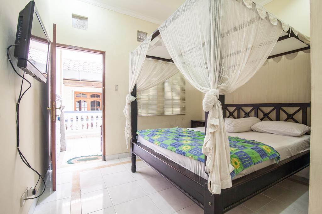 Lori Beach Inn Seminyak Oda fotoğraf