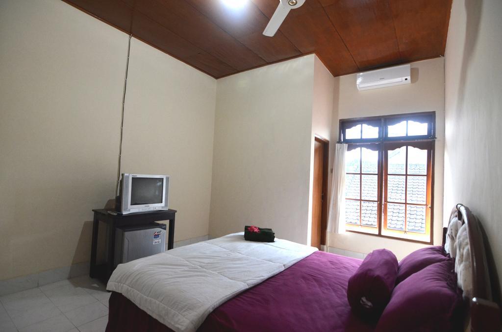 Lori Beach Inn Seminyak Dış mekan fotoğraf