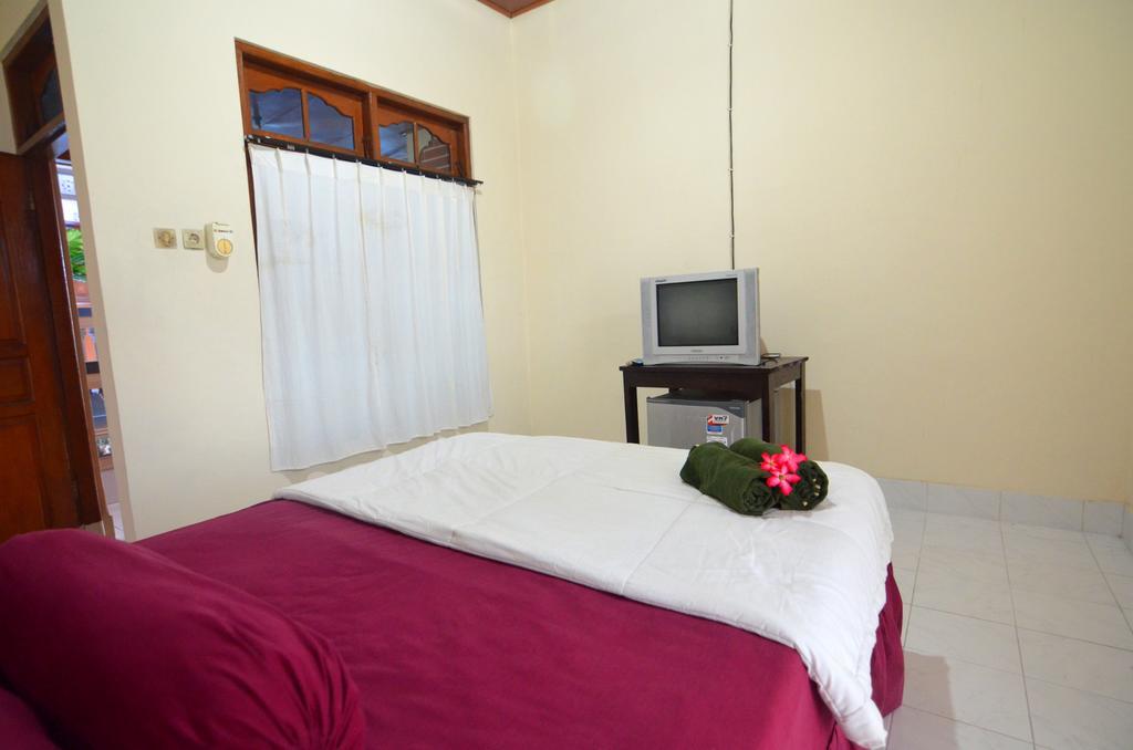 Lori Beach Inn Seminyak Dış mekan fotoğraf