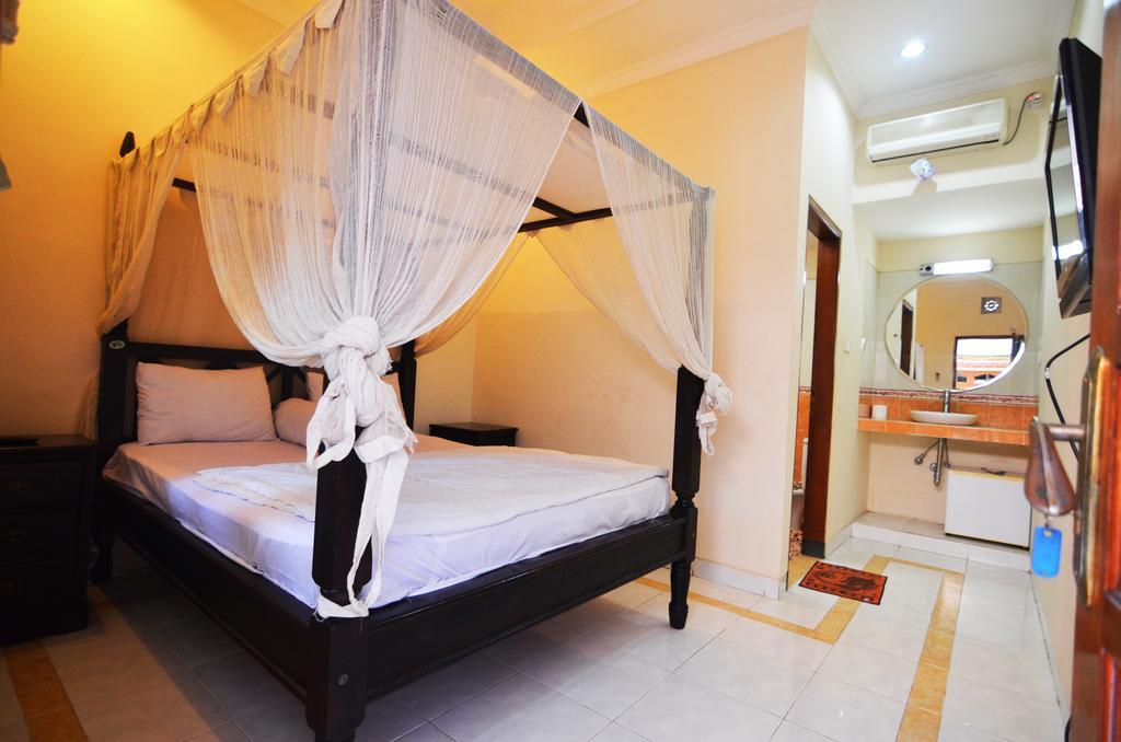 Lori Beach Inn Seminyak Dış mekan fotoğraf