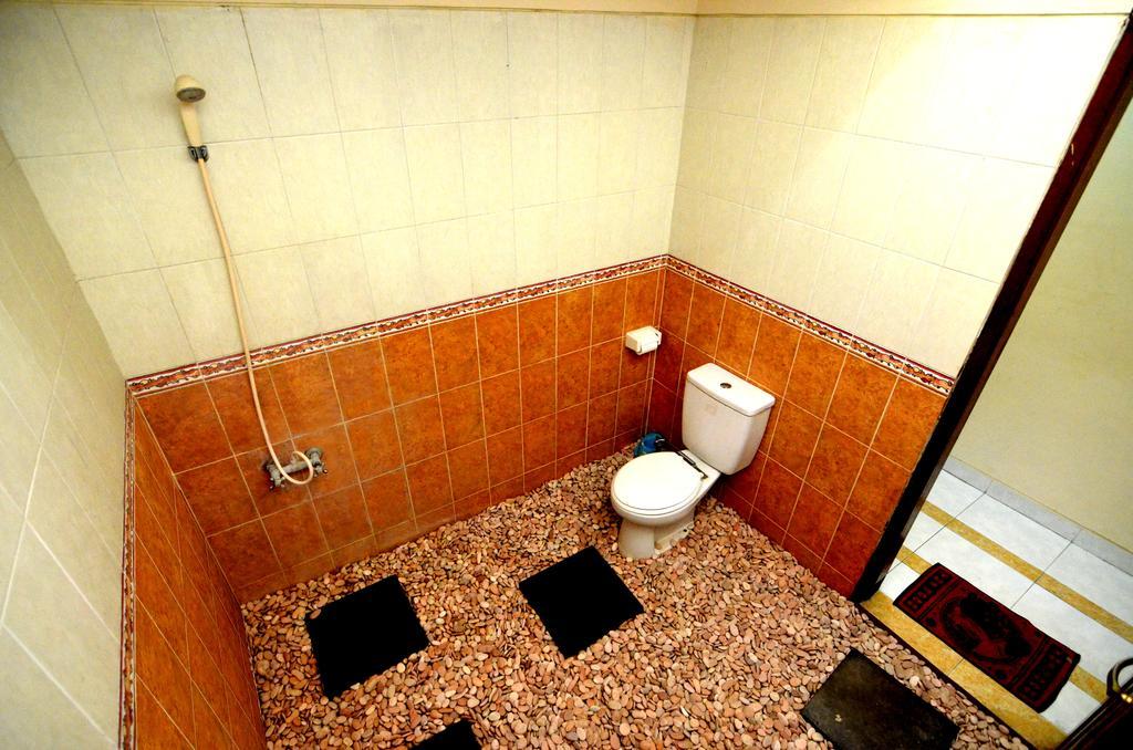 Lori Beach Inn Seminyak Dış mekan fotoğraf